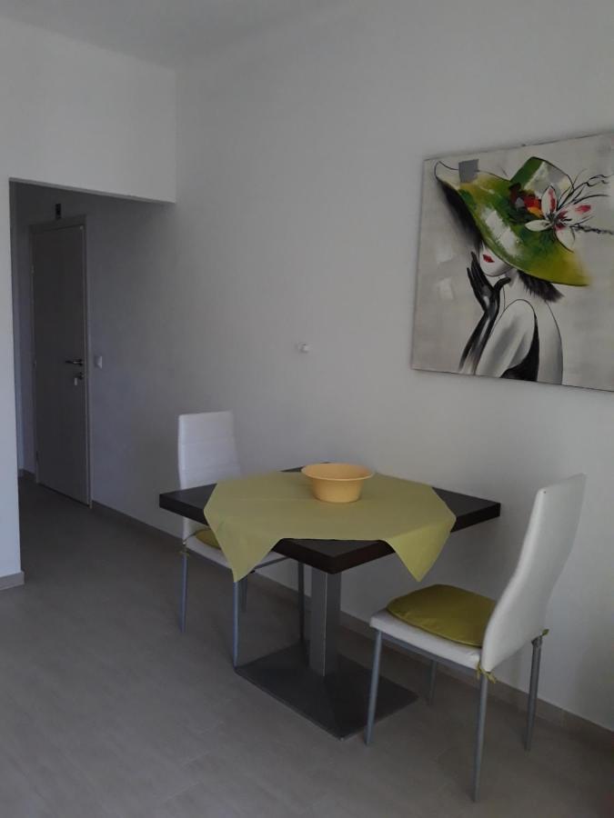 Apartment With Free And Private Parking Makarska Ngoại thất bức ảnh