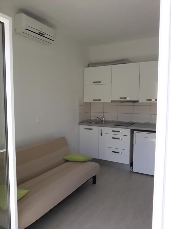 Apartment With Free And Private Parking Makarska Ngoại thất bức ảnh
