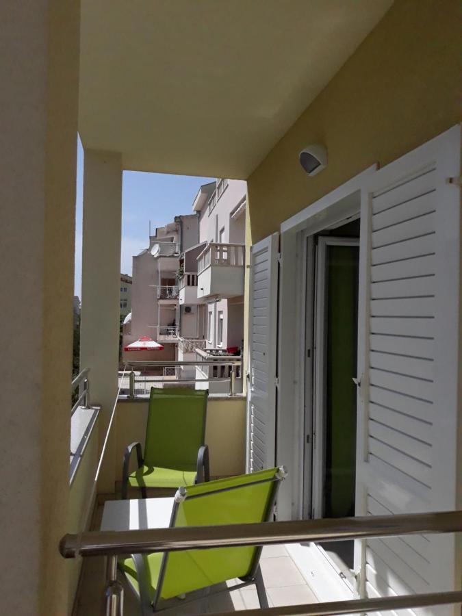 Apartment With Free And Private Parking Makarska Ngoại thất bức ảnh